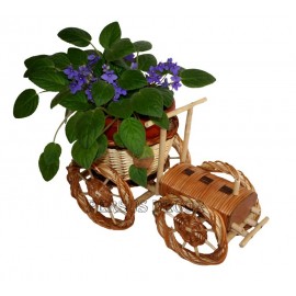 Suport flori din rachita - tractor lung Un suport decorativ din rachita pentru aranjamente florale sau suport pentru ghivece de 